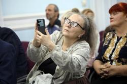 1 (8)